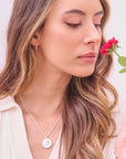 Halsband Månadsblomma Juni