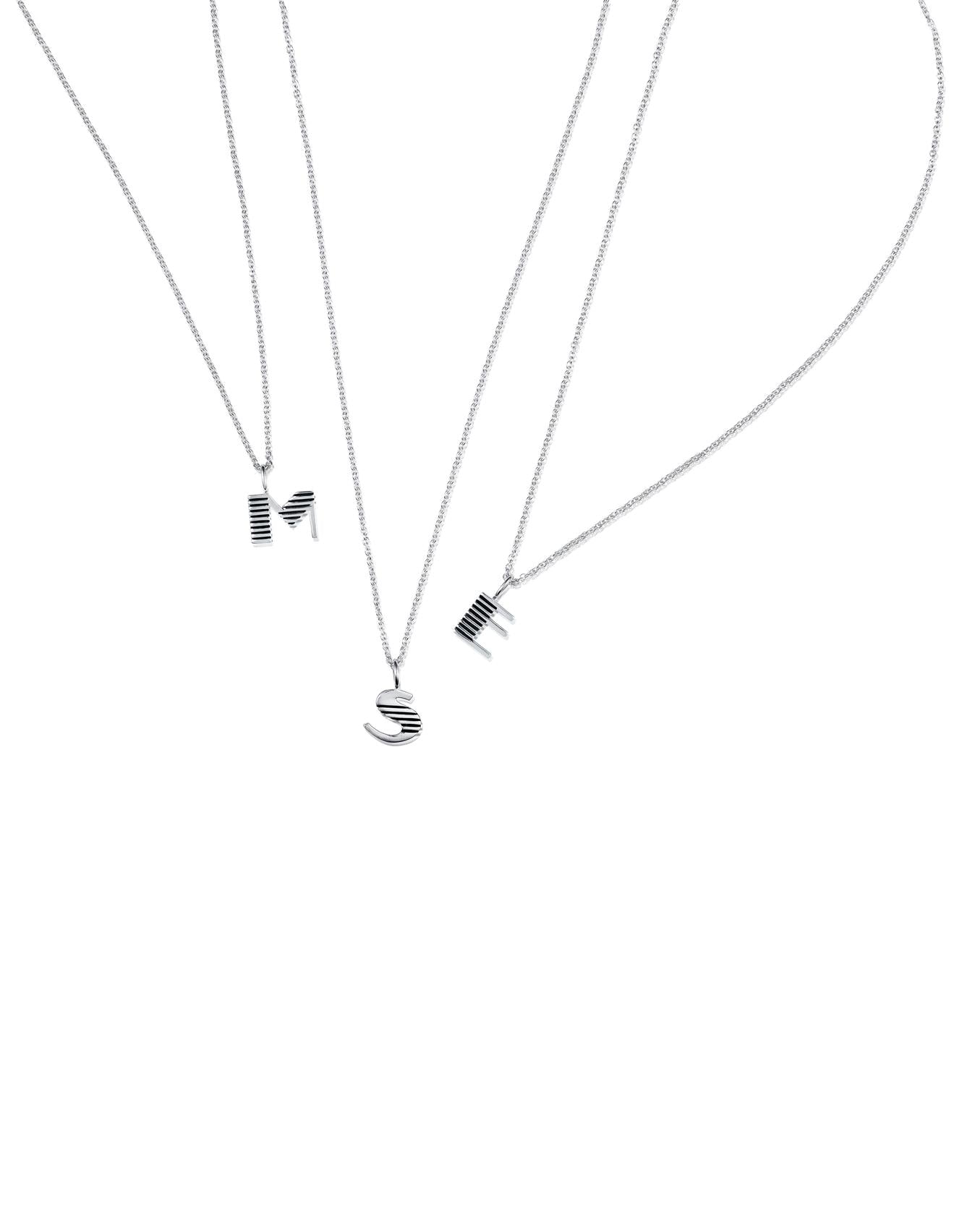 Halsband Love Letter A