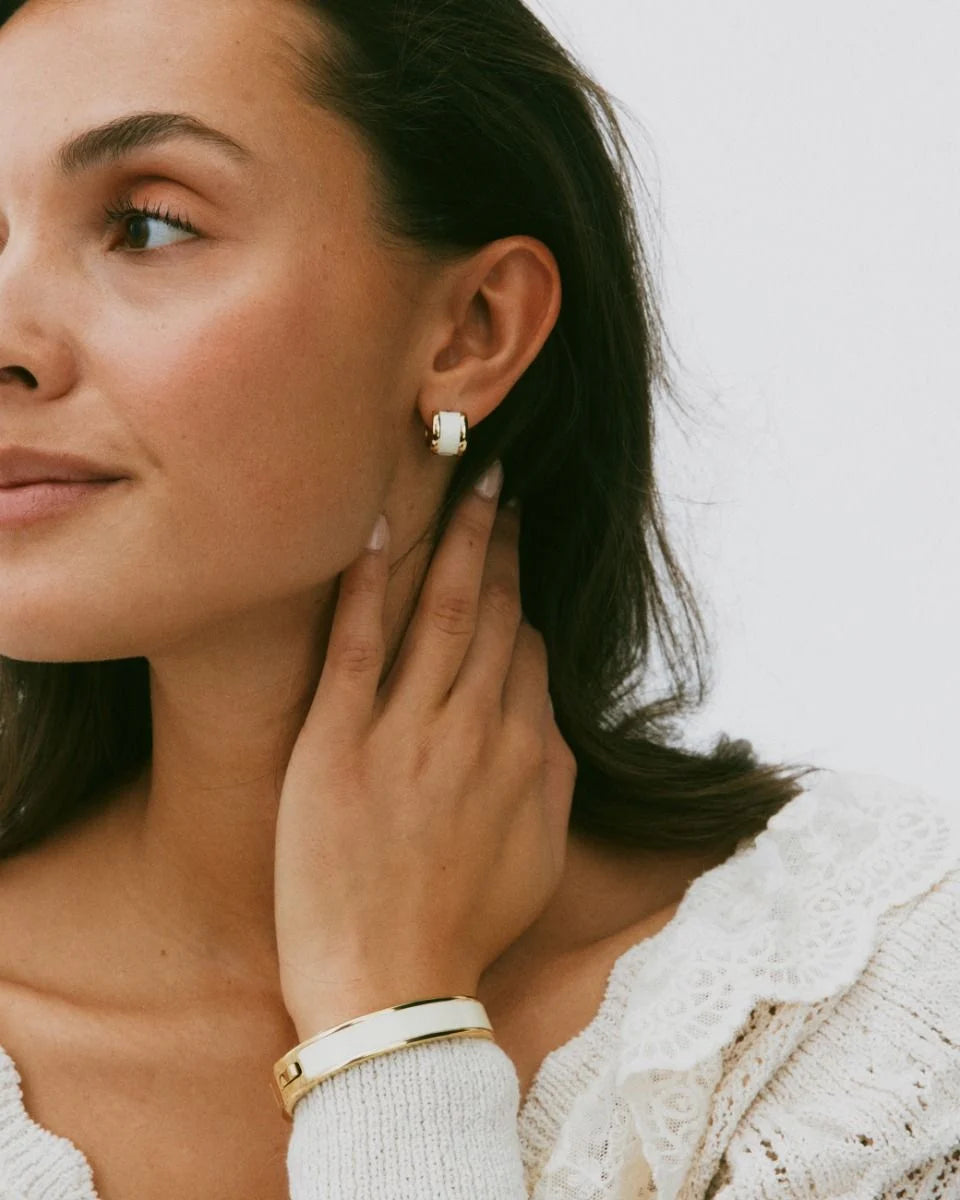 Örhängen Frame Enamel Hoops Offwhite Gold