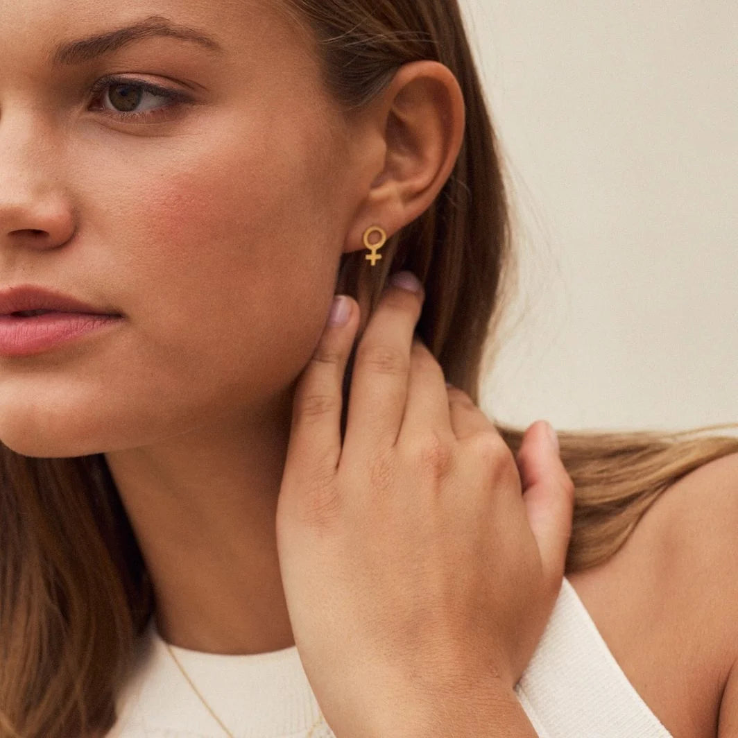 Örhängen Venus Studs Gold