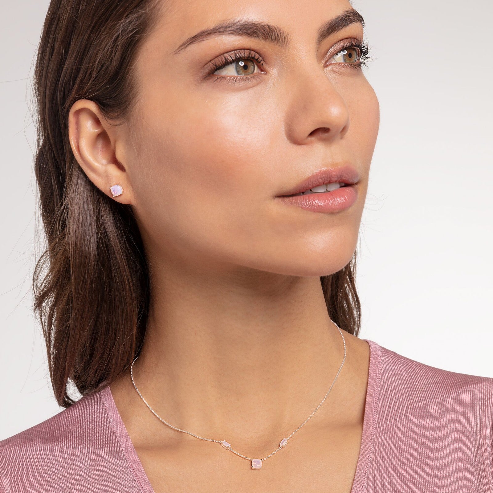Halsband Opal Färgeffekt Rosa Skimrande Ke1952 699 7 - Dahlströms Guld