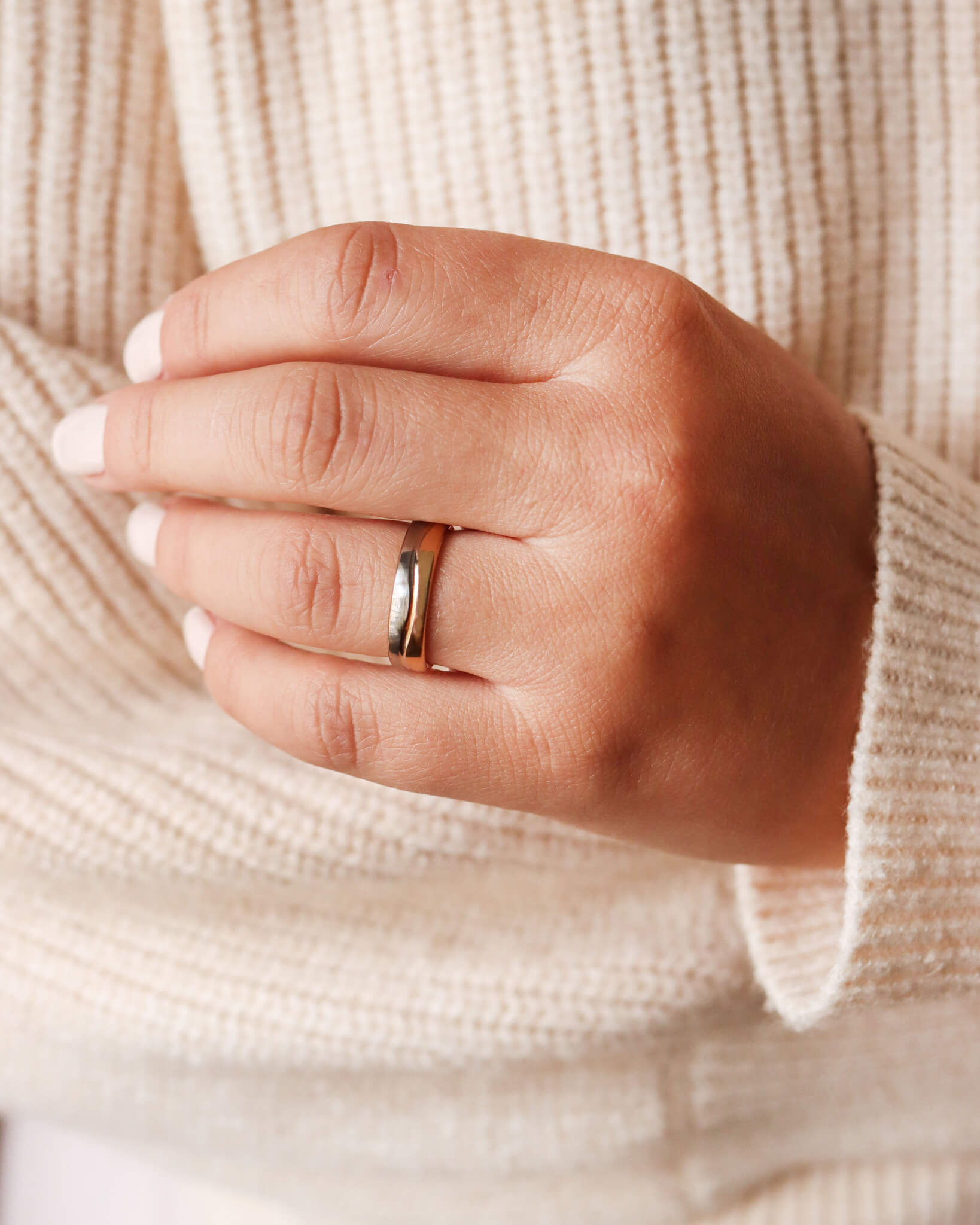 289-5 - Flerfärgad ring i rödguld & vitguld - Dahlströms Guld